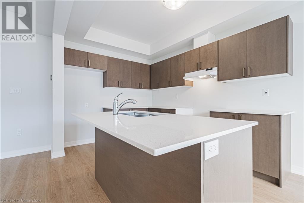 155 Equestrian Way Unit# 69, Cambridge, Ontario  N3E 0E8 - Photo 6 - 40700452