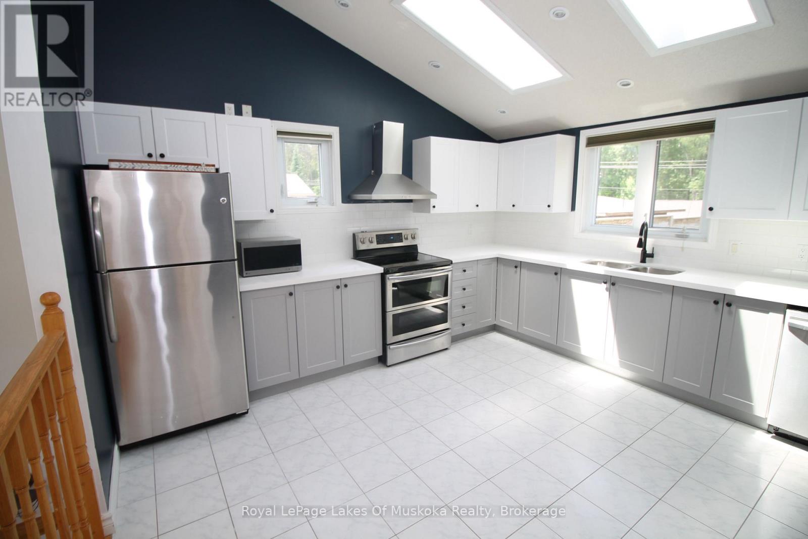 1815 Peninsula Point Road, Severn, Ontario  P0E 1N0 - Photo 24 - S11985056