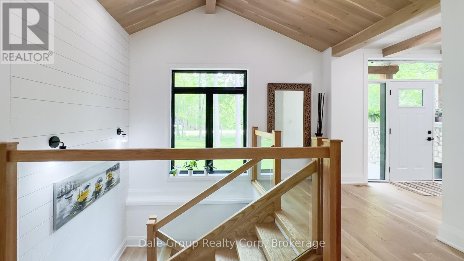 8354 Oakwood Drive S, Lambton Shores, Ontario  N0M 1T0 - Photo 31 - X11988541