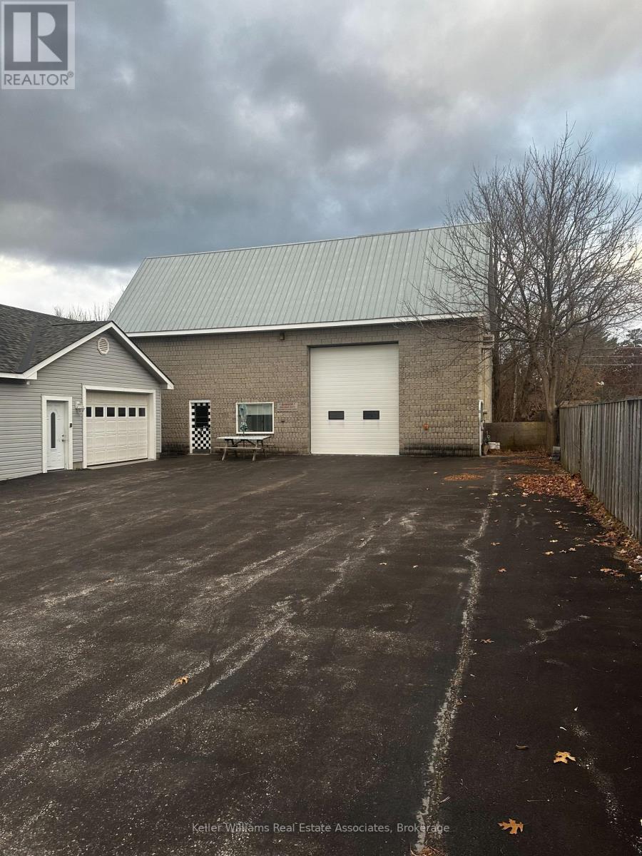 860 Muskoka Road South Road S, Gravenhurst, Ontario  P1P 1K3 - Photo 19 - X11989664