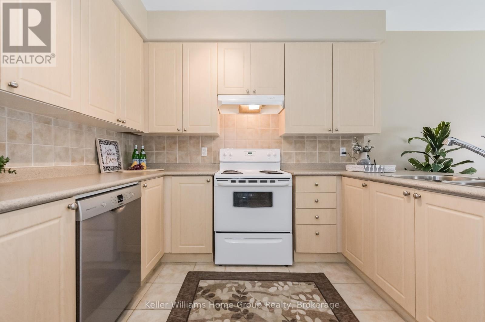 120 - 760 Woodhill Drive, Centre Wellington, Ontario  N1M 3W5 - Photo 11 - X11989801