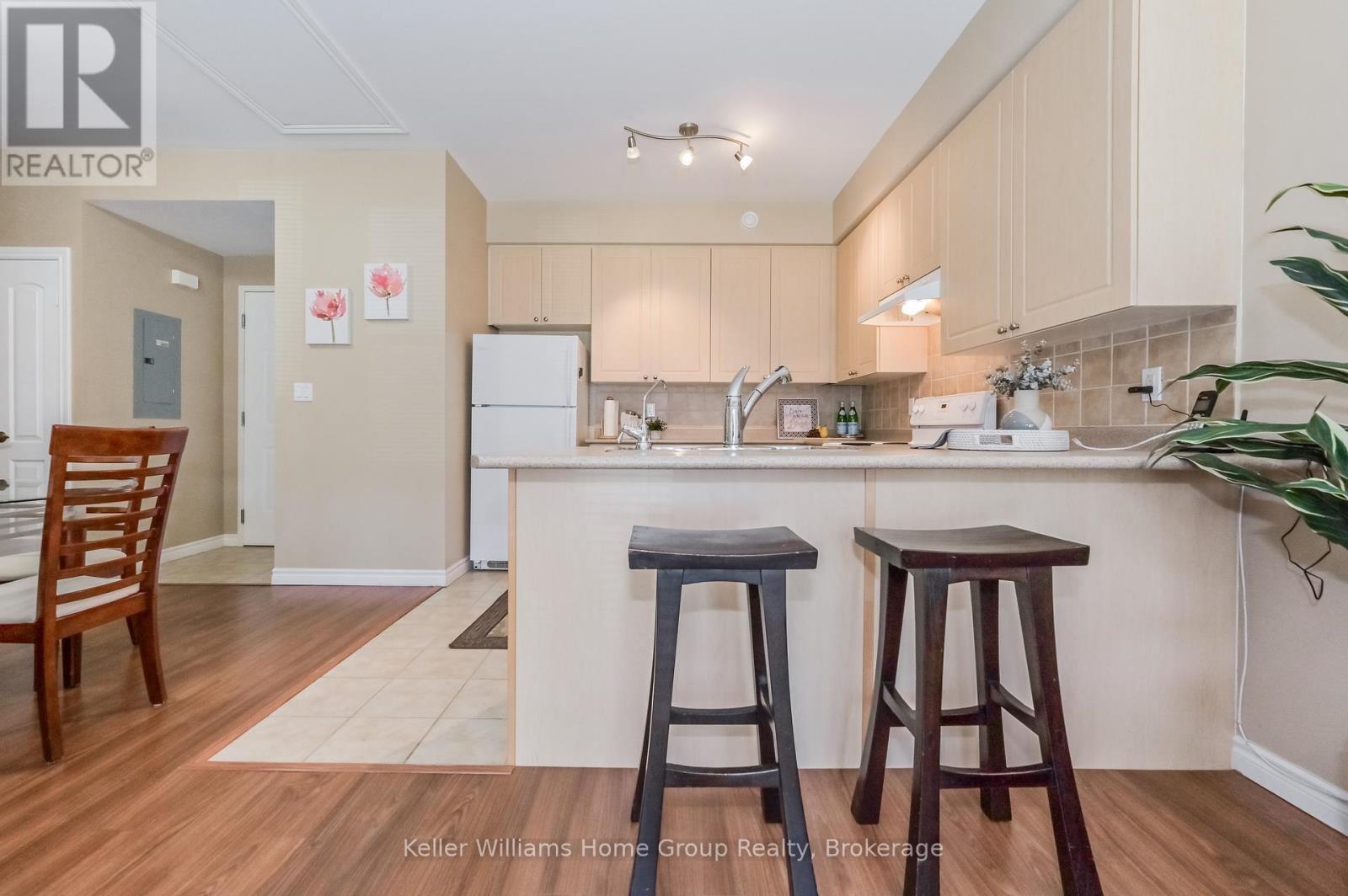 120 - 760 Woodhill Drive, Centre Wellington, Ontario  N1M 3W5 - Photo 8 - X11989801