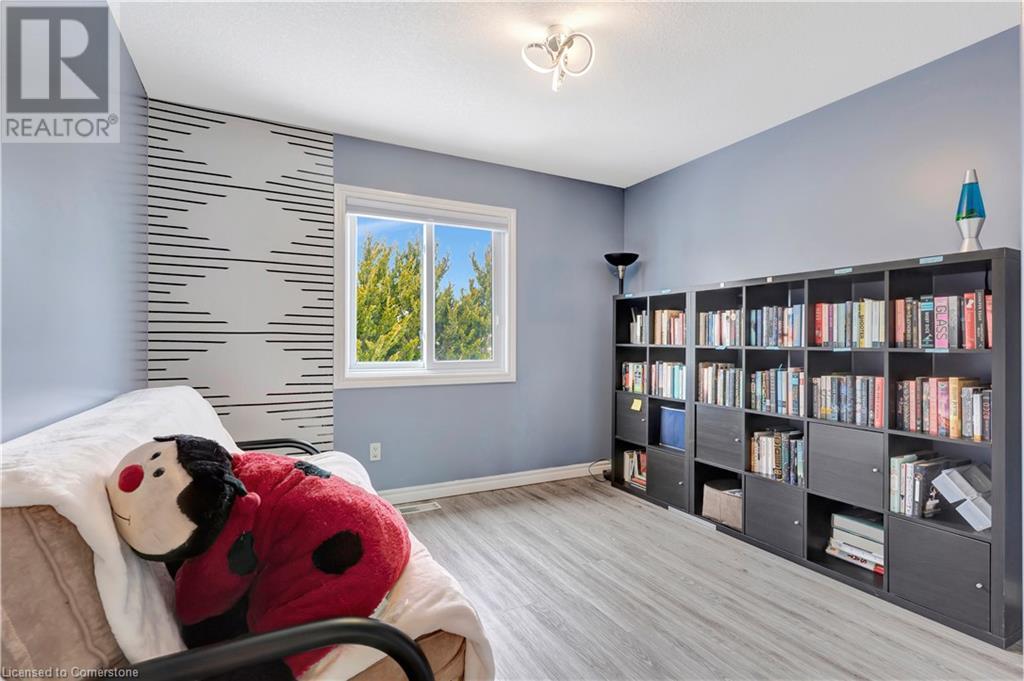517 Yorkshire Drive, Waterloo, Ontario  N2T 2V1 - Photo 31 - 40700029