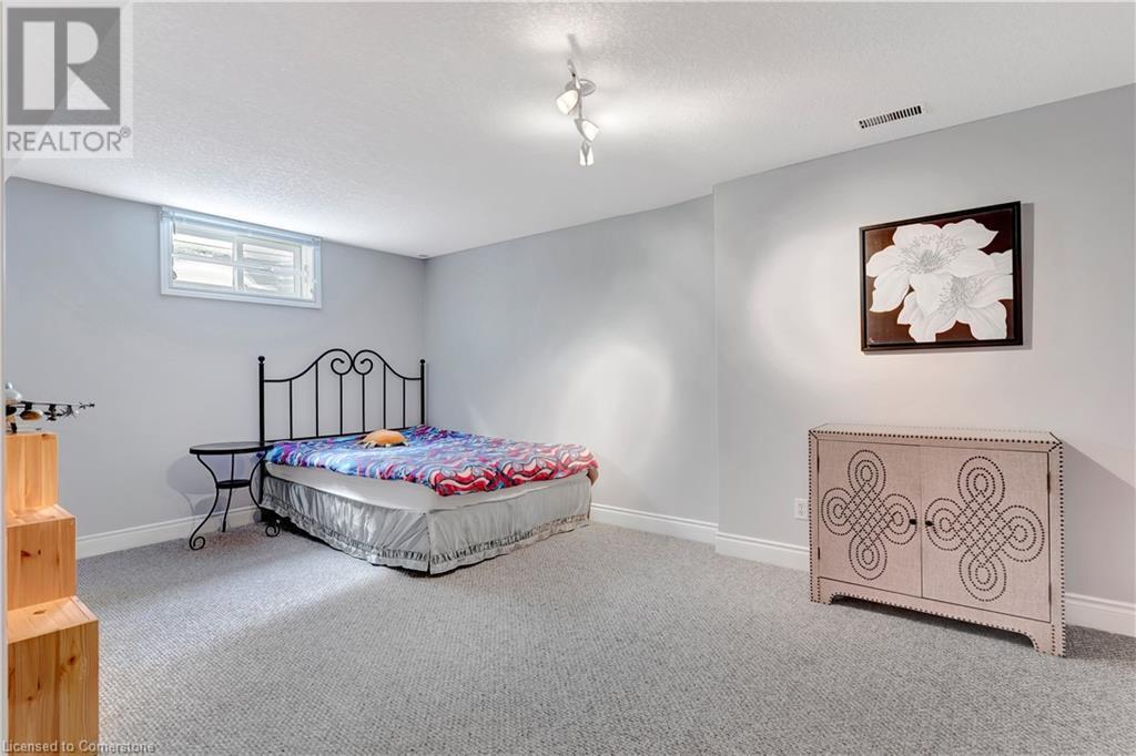 517 Yorkshire Drive, Waterloo, Ontario  N2T 2V1 - Photo 36 - 40700029