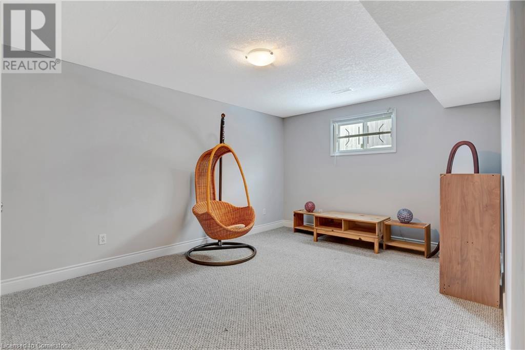 517 Yorkshire Drive, Waterloo, Ontario  N2T 2V1 - Photo 39 - 40700029
