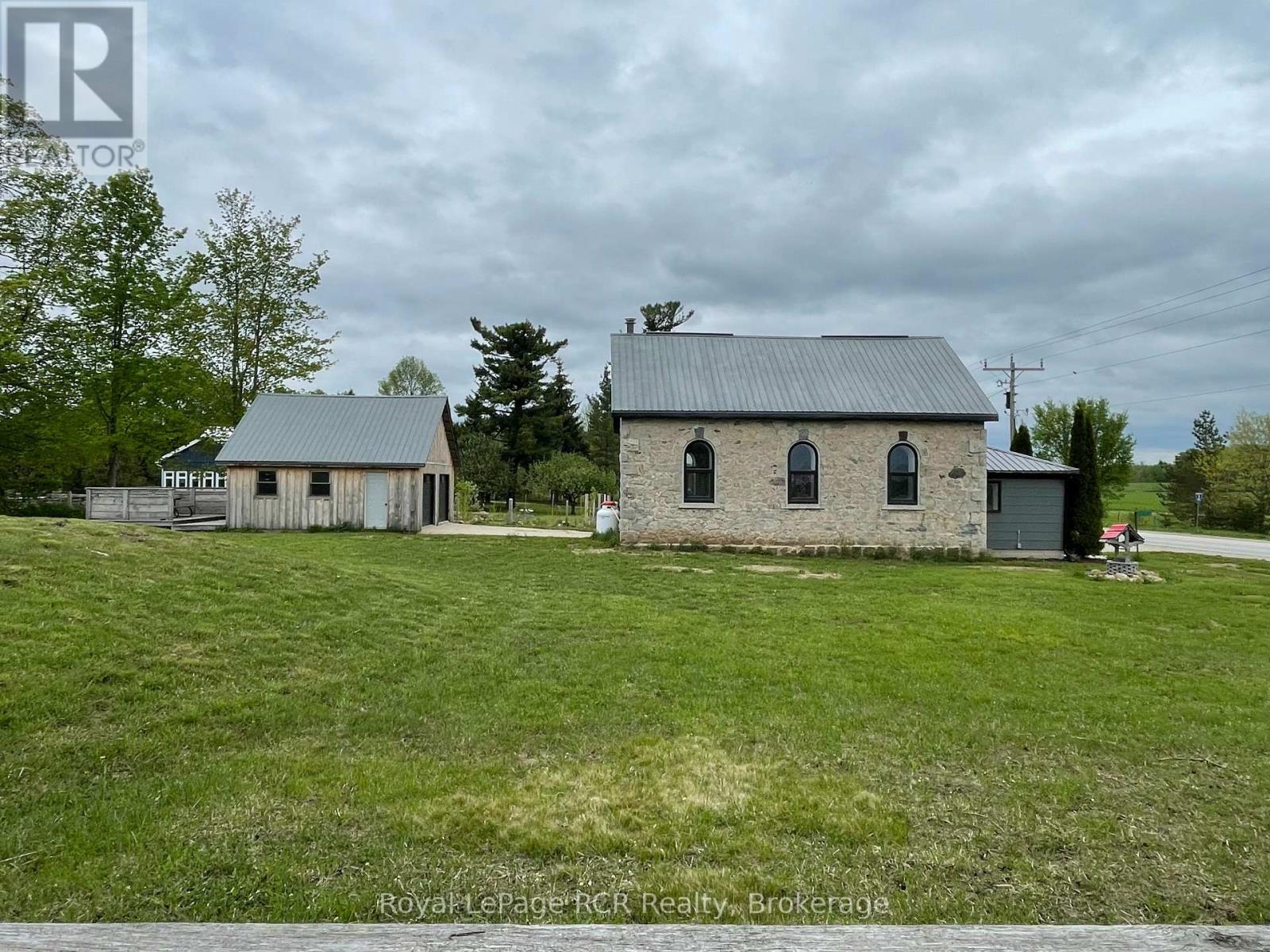 116190 Grey Road 3, Chatsworth, Ontario  N0H 1K0 - Photo 2 - X11990985