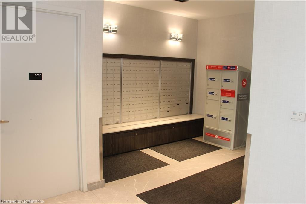58 Lakeside Terrace Unit# 201, Barrie, Ontario  L4M 0J1 - Photo 3 - 40701868