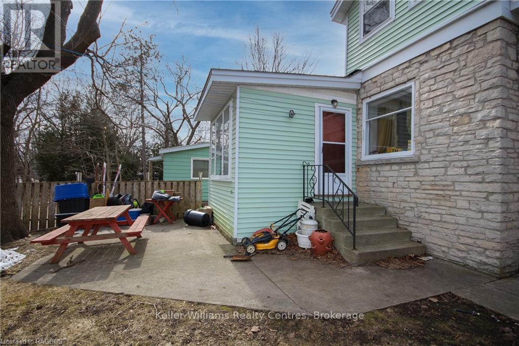 513 Berford Street, South Bruce Peninsula, Ontario  N0H 2T0 - Photo 6 - X11997130