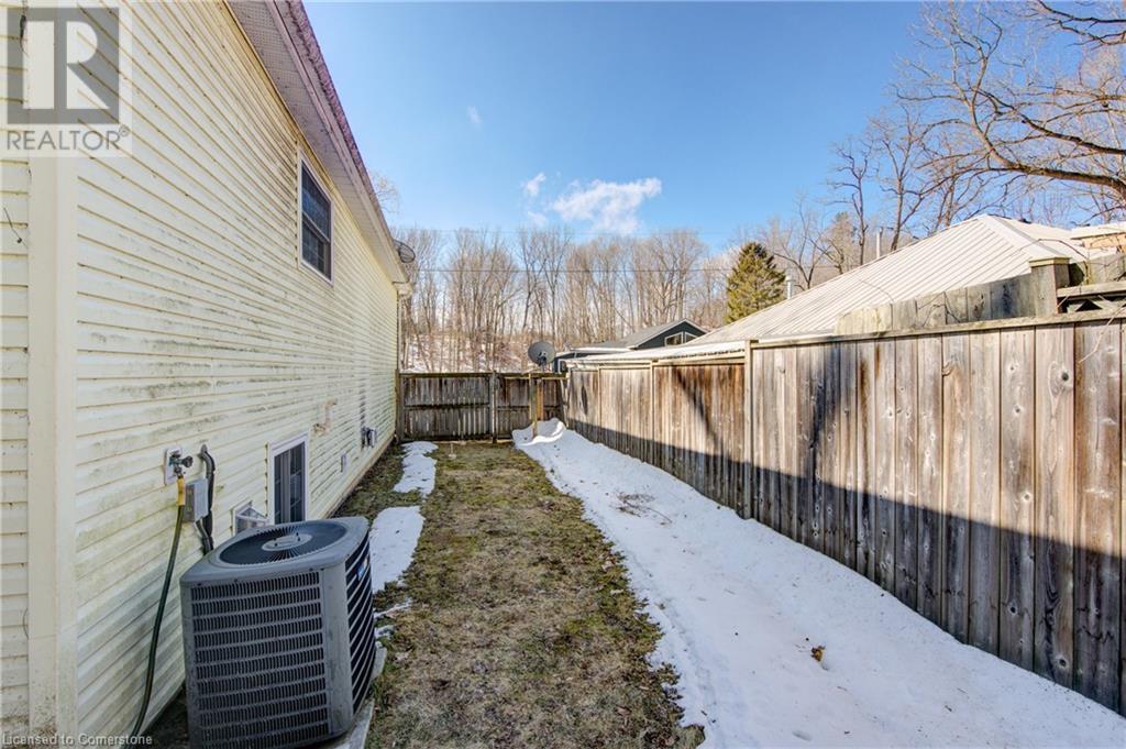 18 Commercial Road, Port Ryerse, Ontario  N3Y 4K2 - Photo 39 - 40700528