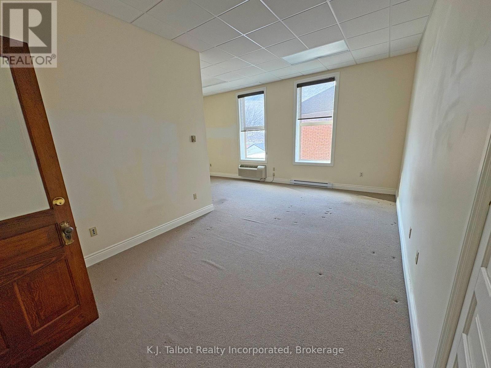 Unit E - 39 West Street, Goderich, Ontario  N7A 2K3 - Photo 5 - X12000078