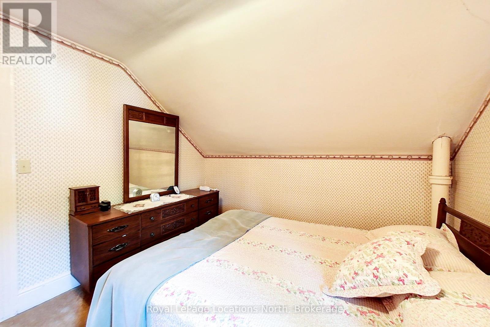 210 Cherry Street, Clearview, Ontario  L0M 1S0 - Photo 39 - S12000537