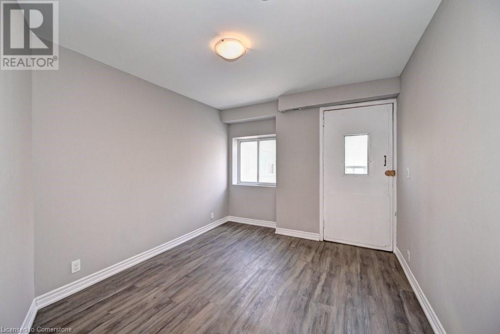 906 King Street E, Cambridge, Ontario  N3H 3P3 - Photo 24 - 40688344