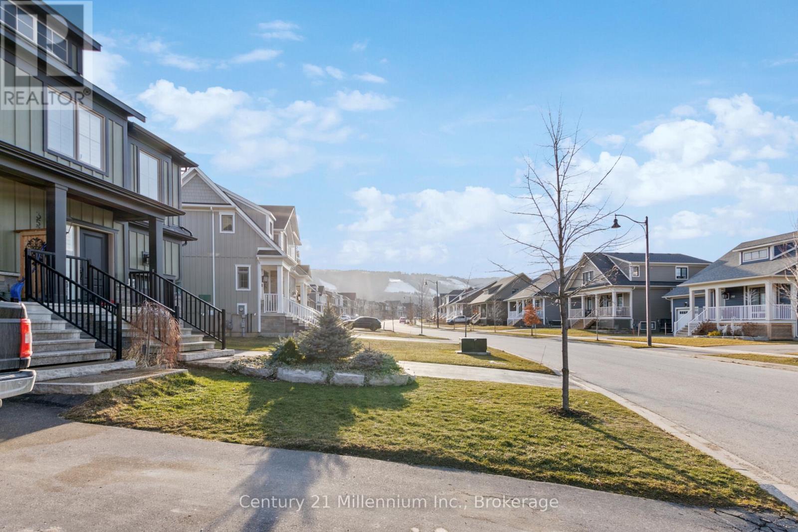 359 Yellow Birch Crescent, Blue Mountains, Ontario  L9Y 0Y5 - Photo 2 - X12001515