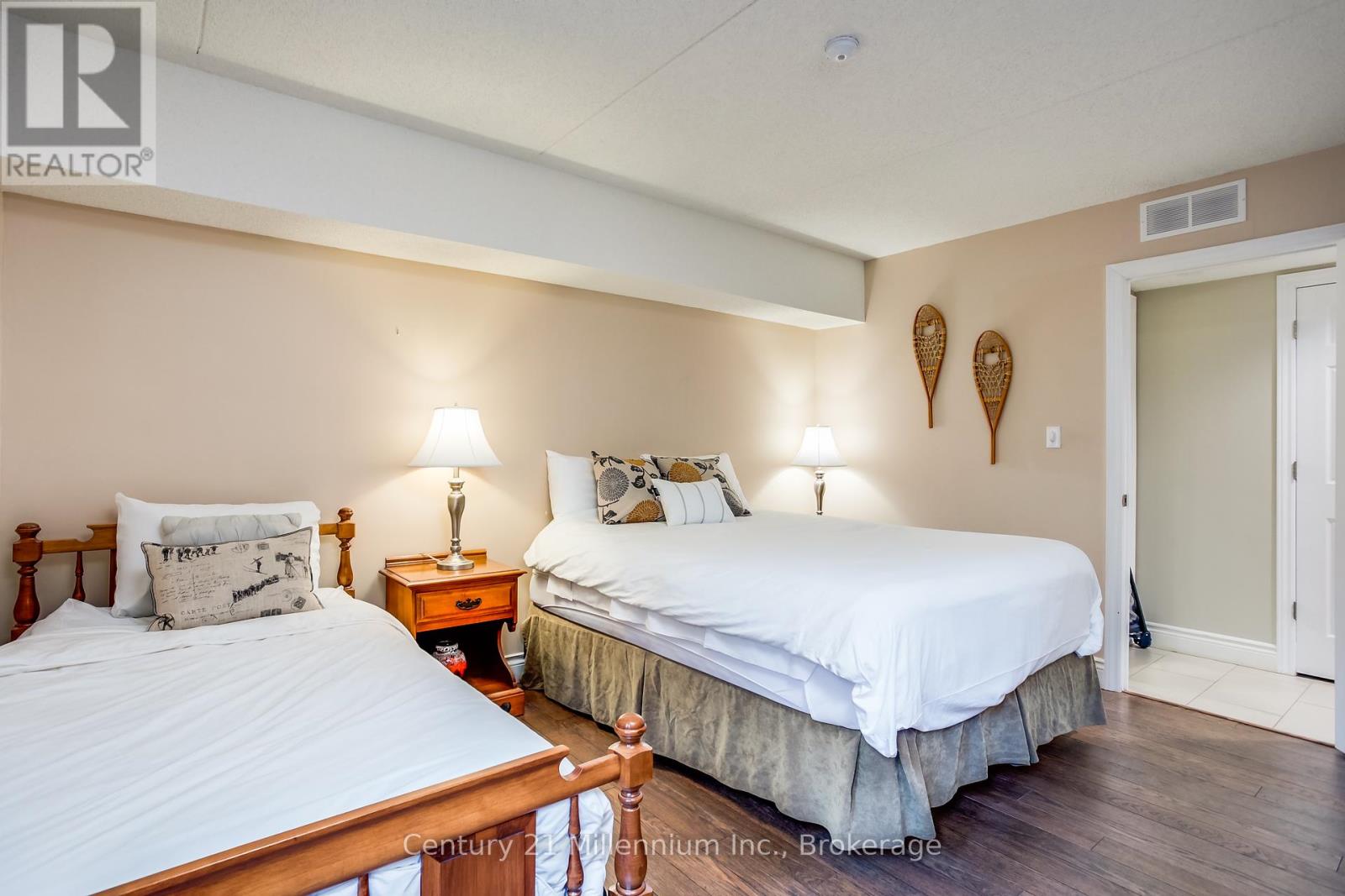 212 - 107 Ann Heggtveit Drive, Blue Mountains, Ontario  L9Y 0P7 - Photo 15 - X12002088