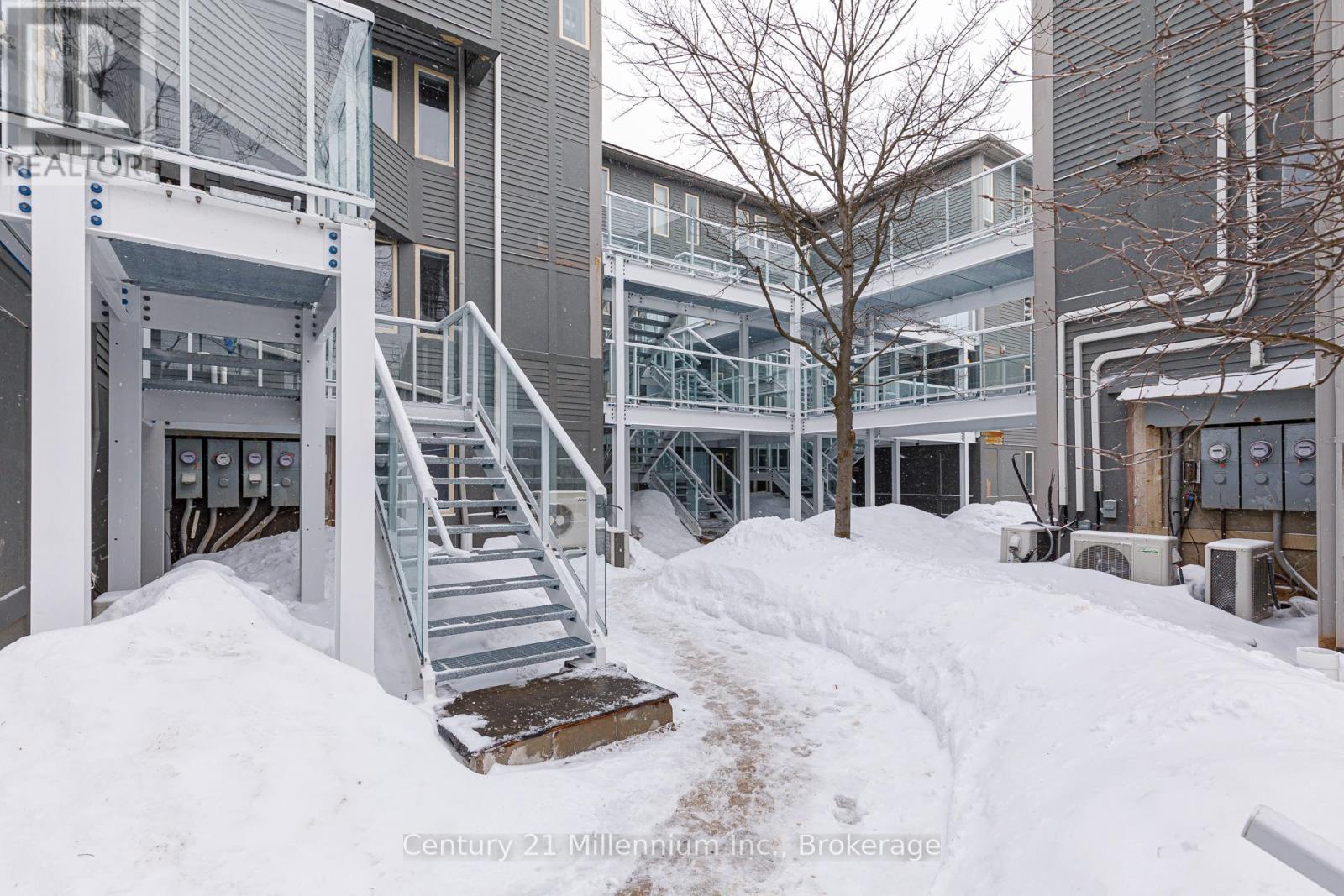 212 - 107 Ann Heggtveit Drive, Blue Mountains, Ontario  L9Y 0P7 - Photo 33 - X12002088