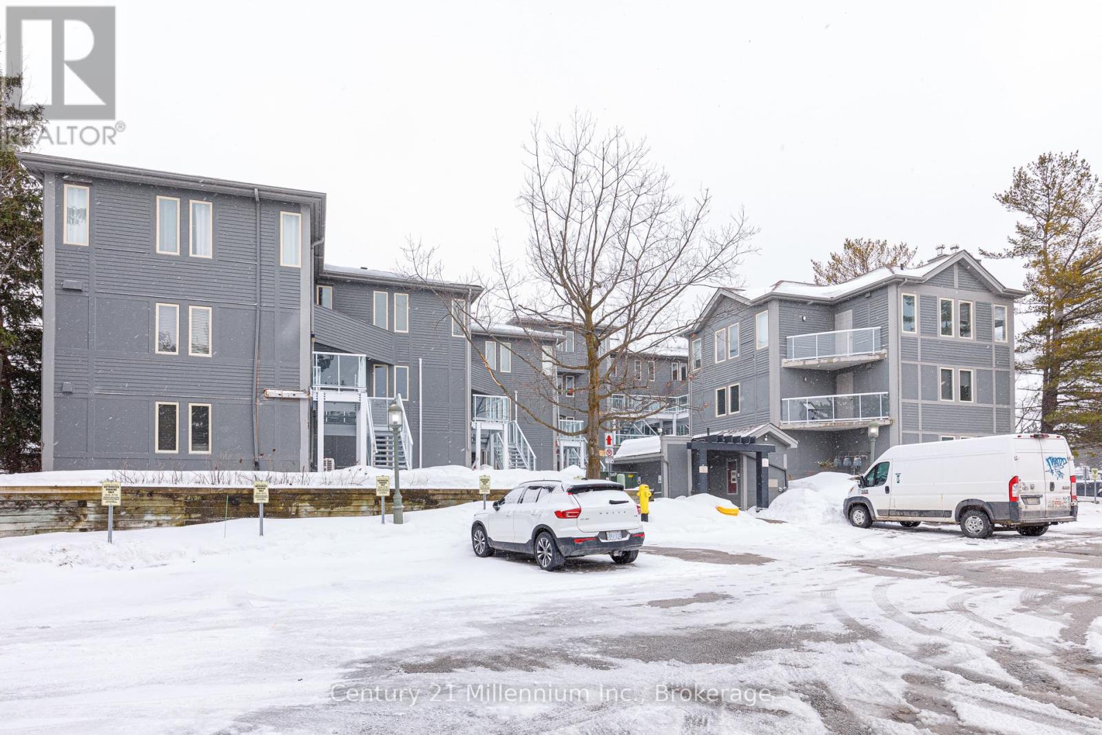 212 - 107 Ann Heggtveit Drive, Blue Mountains, Ontario  L9Y 0P7 - Photo 41 - X12002088