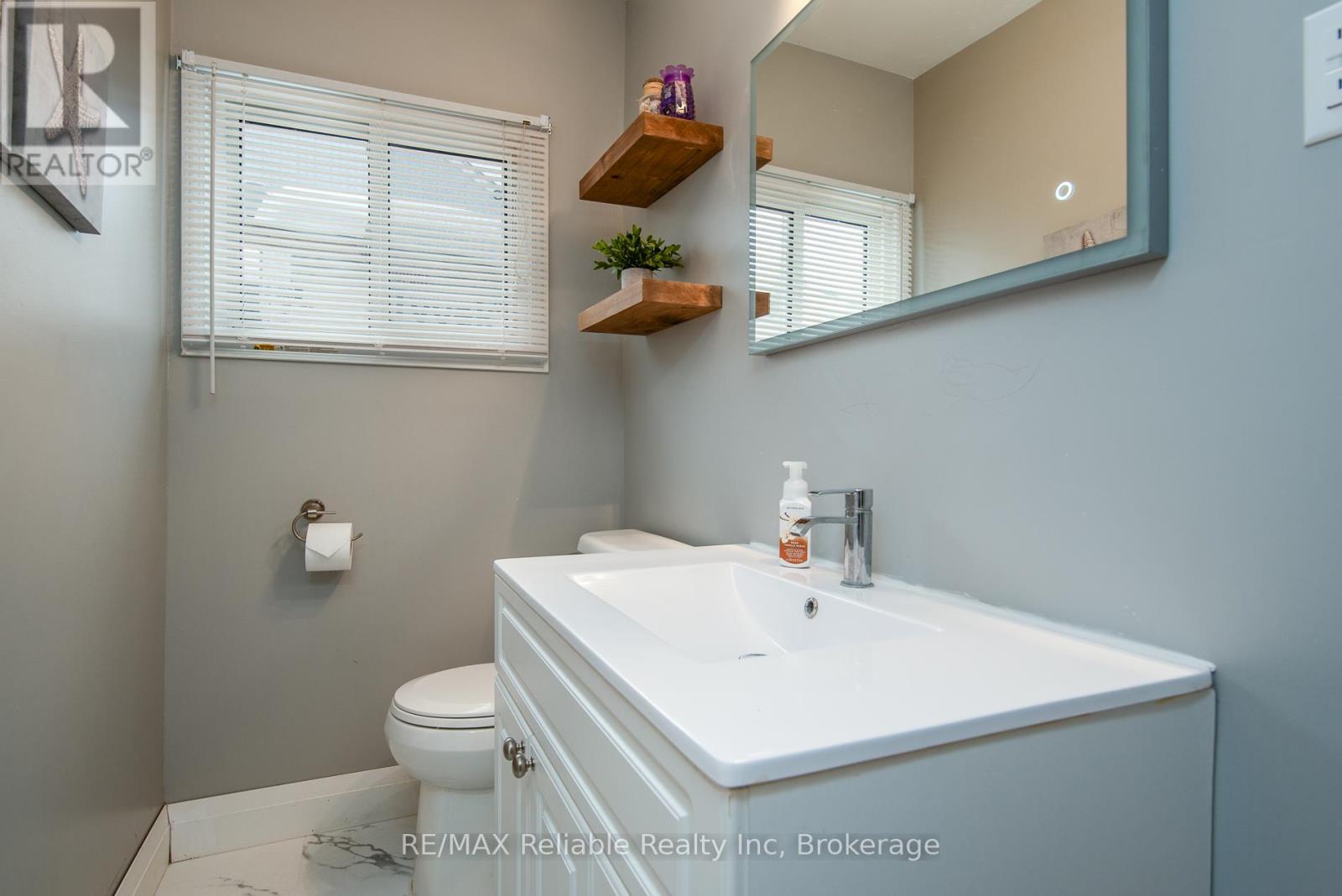 46 Victoria Boulevard, Huron East, Ontario  N0M 1L0 - Photo 22 - X12002196