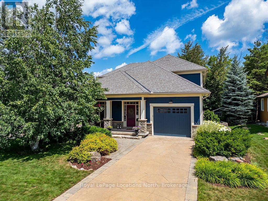 151 Rankins Crescent, Blue Mountains, Ontario  N0H 2P0 - Photo 1 - X12002580