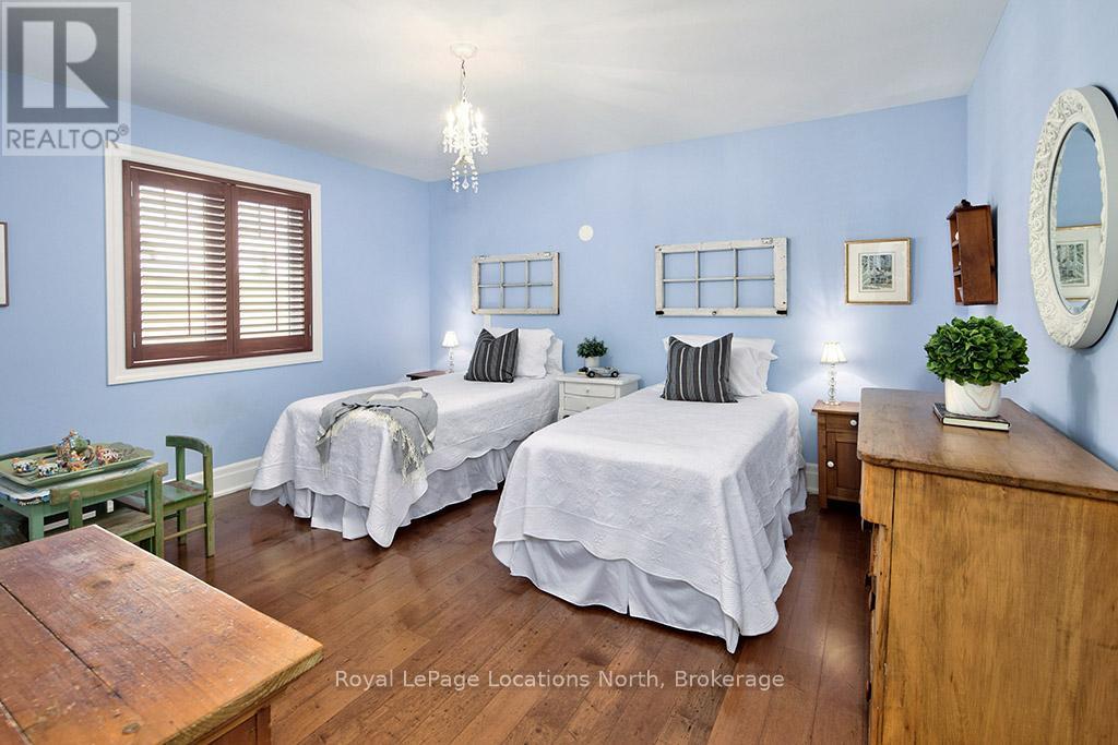 151 Rankins Crescent, Blue Mountains, Ontario  N0H 2P0 - Photo 18 - X12002580