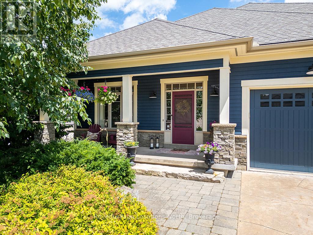 151 Rankins Crescent, Blue Mountains, Ontario  N0H 2P0 - Photo 2 - X12002580