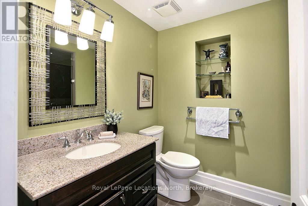 151 Rankins Crescent, Blue Mountains, Ontario  N0H 2P0 - Photo 25 - X12002580