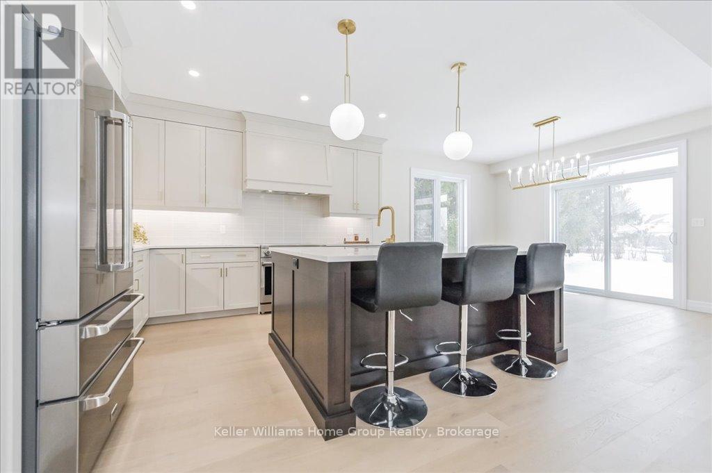 570 James Street, Centre Wellington, Ontario  N1M 2J1 - Photo 9 - X12003206
