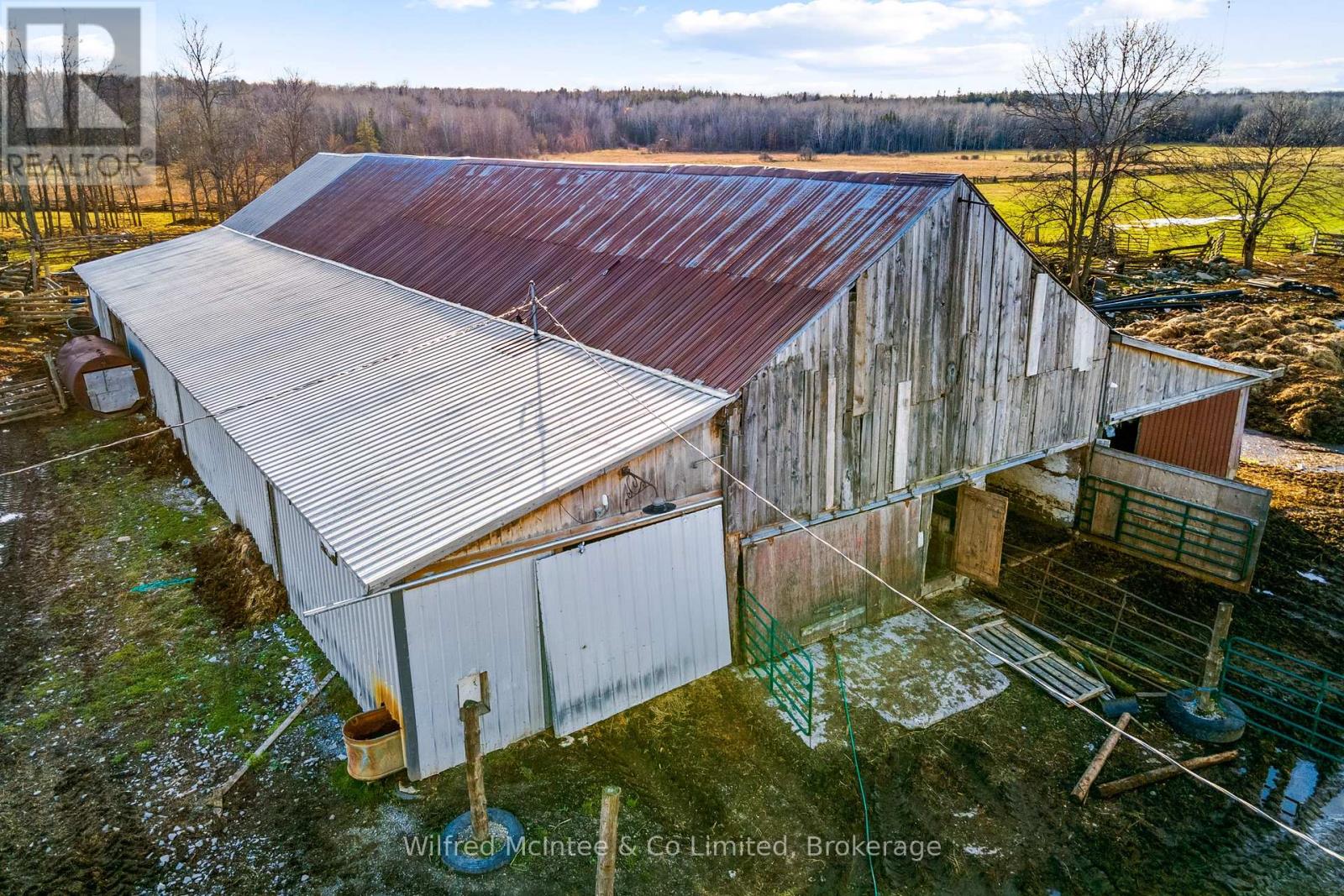 15339 6 Highway, Assiginack, Ontario  P0P 1N0 - Photo 29 - X12004344