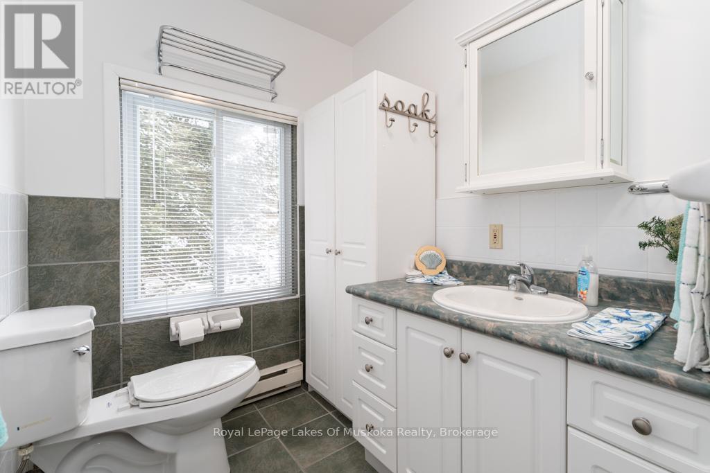 97 Pineaire Lane, Perry, Ontario  P0A 1J0 - Photo 20 - X12005106