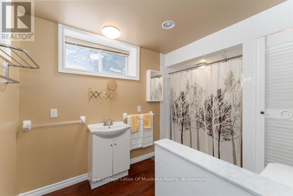 97 Pineaire Lane, Perry, Ontario  P0A 1J0 - Photo 27 - X12005106