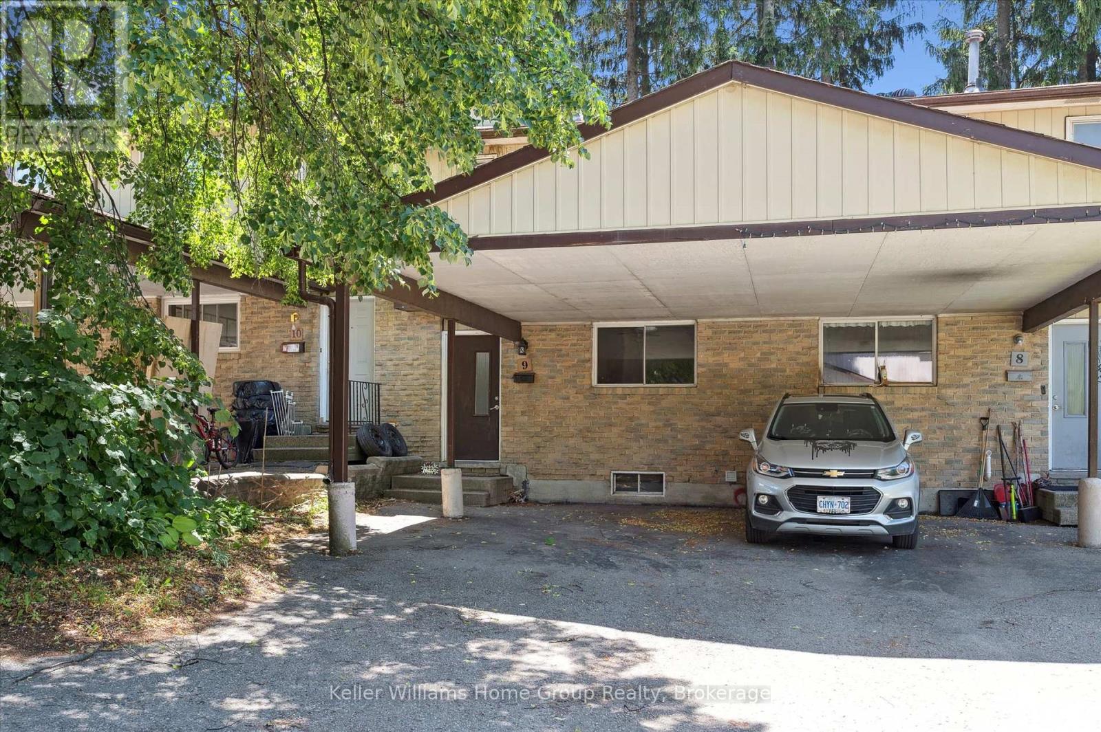 9 - 80 Churchill Street, Waterloo, Ontario  N2L 2X2 - Photo 2 - X12006548