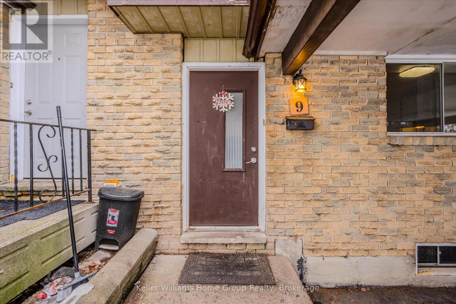 9 - 80 Churchill Street, Waterloo, Ontario  N2L 2X2 - Photo 5 - X12006548