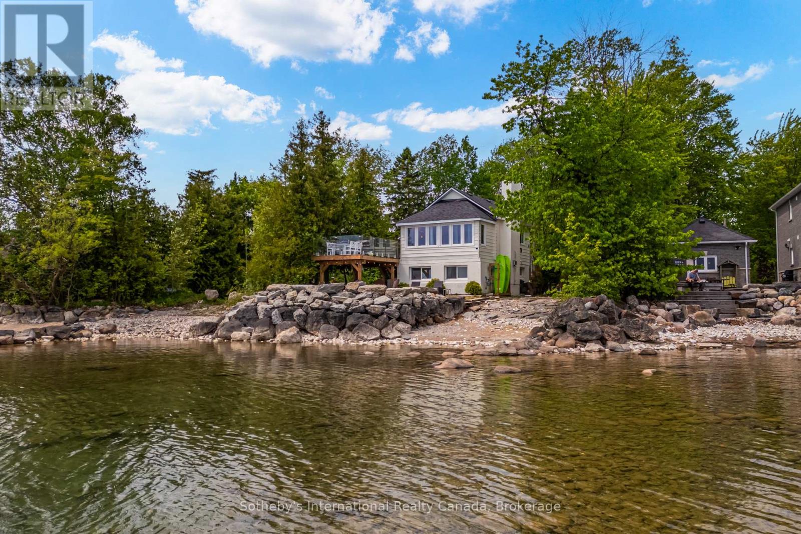 16 William Avenue, Wasaga Beach, Ontario  L9Z 2X3 - Photo 2 - S12007061