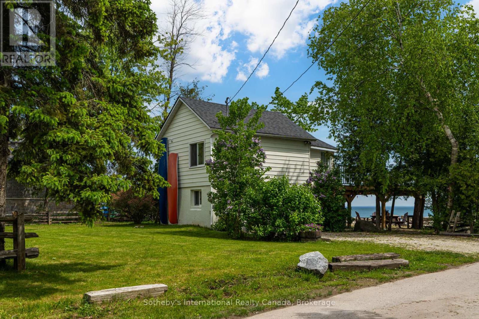 16 William Avenue, Wasaga Beach, Ontario  L9Z 2X3 - Photo 31 - S12007061