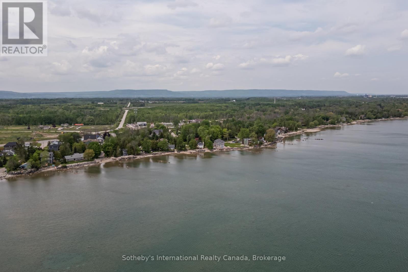16 William Avenue, Wasaga Beach, Ontario  L9Z 2X3 - Photo 38 - S12007061