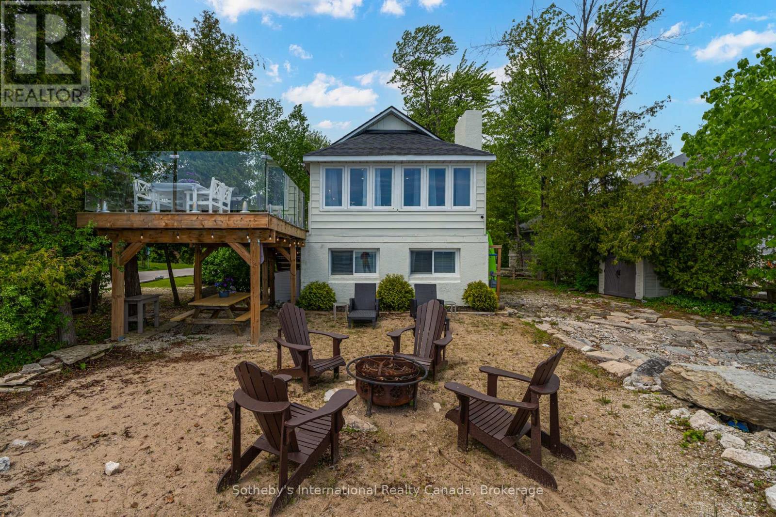 16 William Avenue, Wasaga Beach, Ontario  L9Z 2X3 - Photo 4 - S12007061