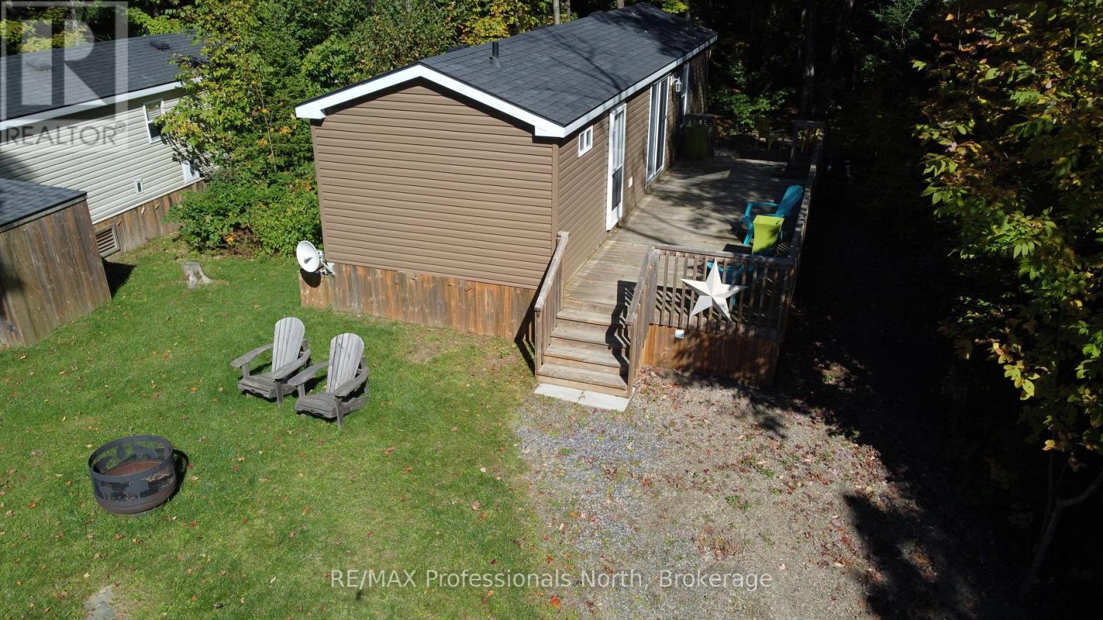 548 - 1047 Bonnie Lake Camp Road, Bracebridge, Ontario  P1L 1W9 - Photo 1 - X12008988