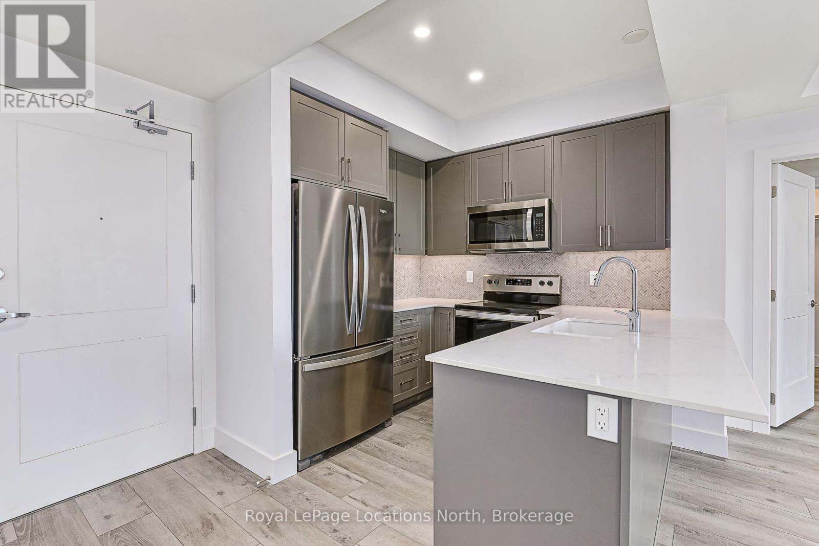 422 - 4 Kimberly Lane, Collingwood, Ontario  L9Y 5B4 - Photo 5 - S12013244