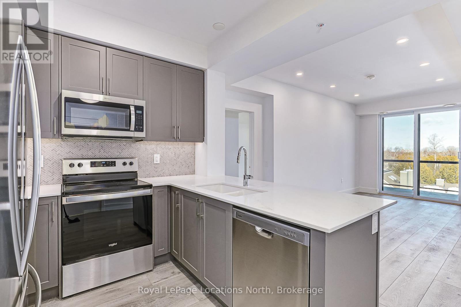 422 - 4 Kimberly Lane, Collingwood, Ontario  L9Y 5B4 - Photo 6 - S12013244