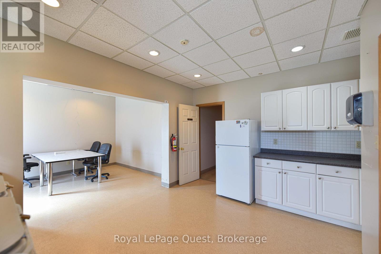 94 Colborne Street W, Orillia, Ontario  L3V 2Y9 - Photo 19 - S12014081
