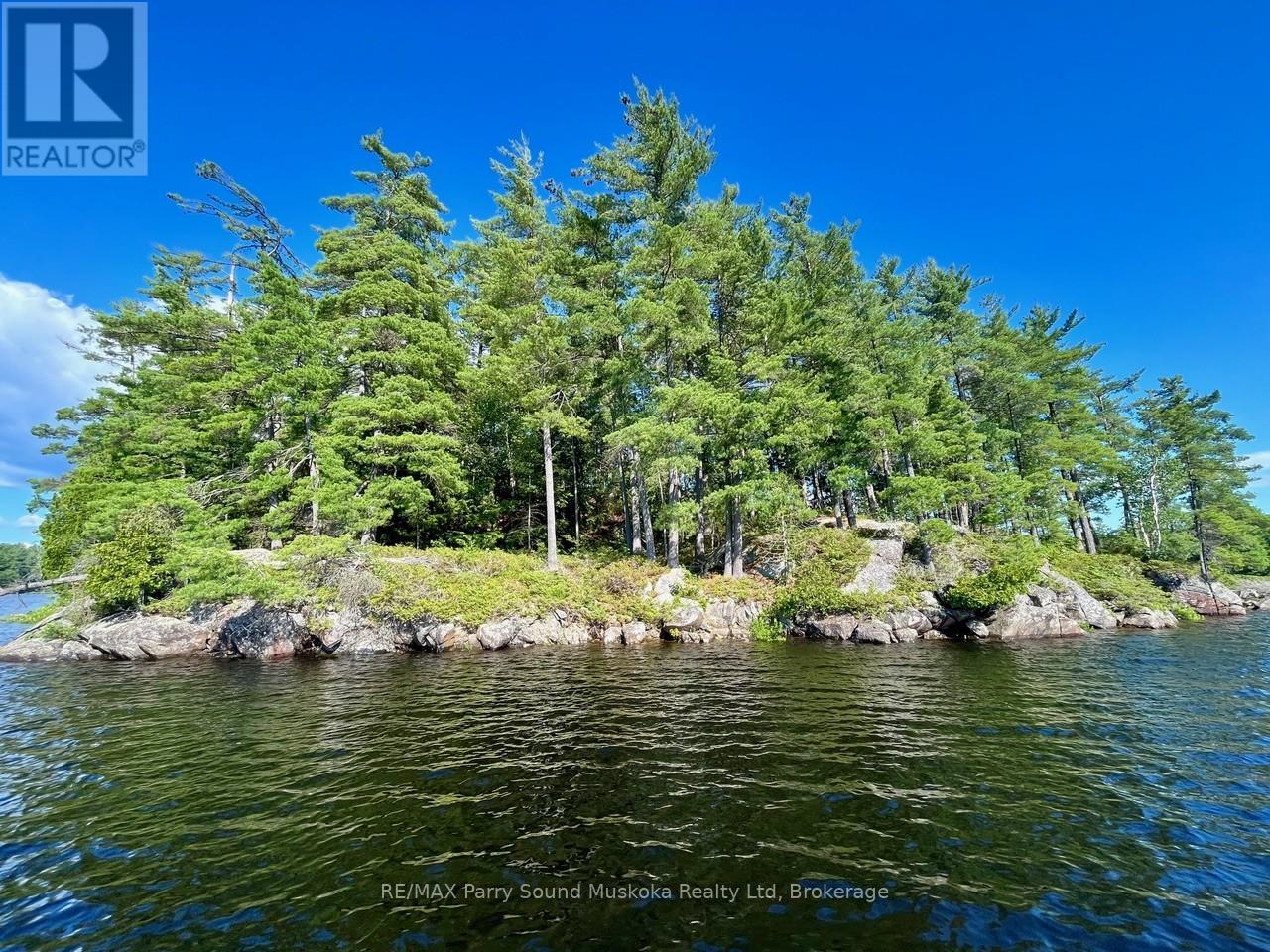 3 Sandy Hook, Whitestone, Ontario  P2A 2E7 - Photo 1 - X12014292