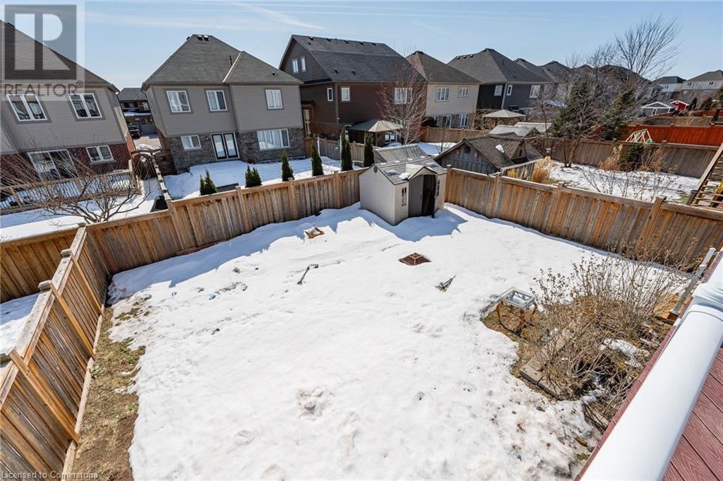561 Thomas Slee Drive, Kitchener, Ontario  N2P 2Y7 - Photo 33 - 40706310