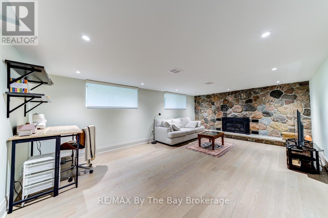 63 Rodrium Road, Wasaga Beach, Ontario  L9Z 1R5 - Photo 5 - S12019056
