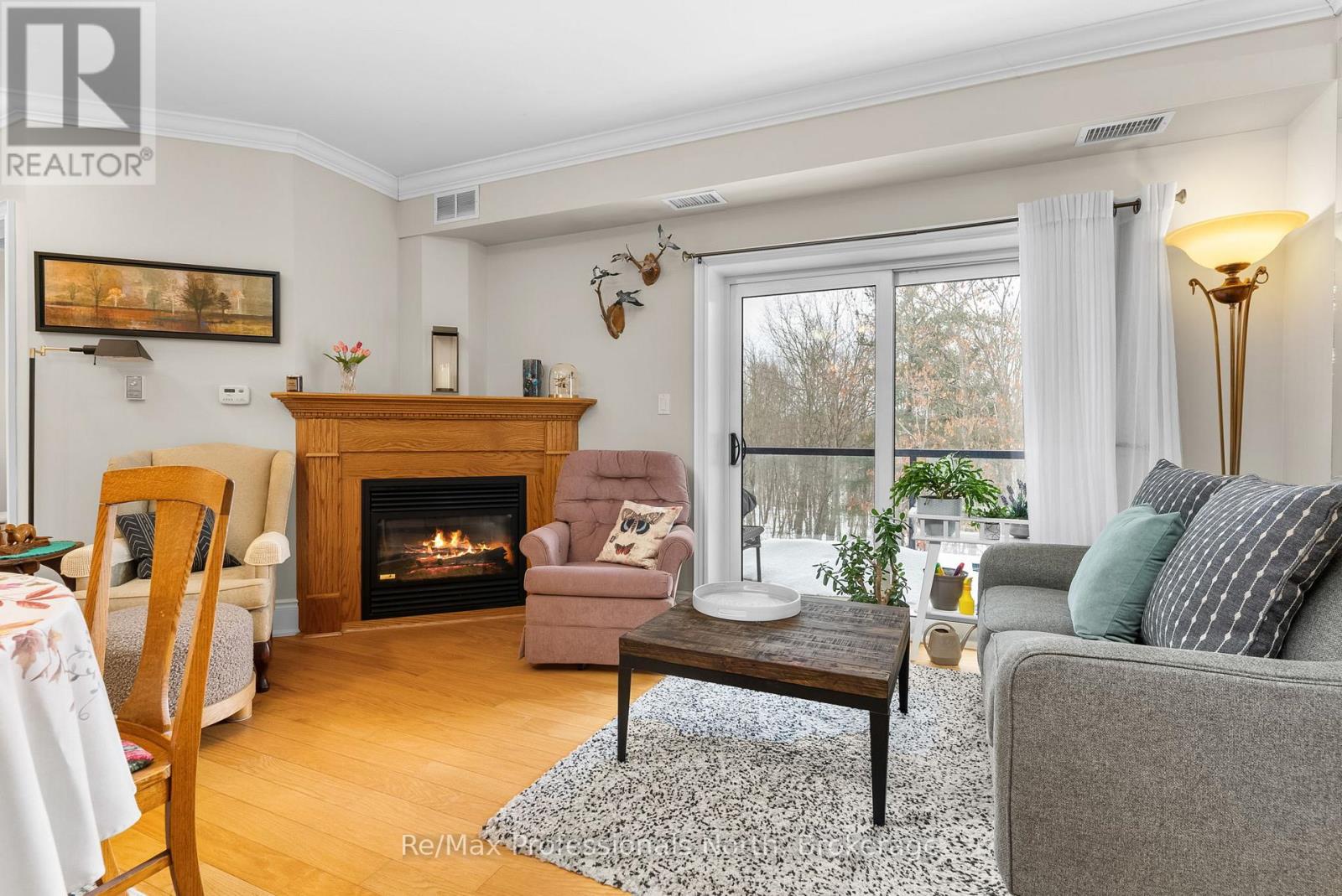 402 - 391 James Street W, Gravenhurst, Ontario  P1P 0A5 - Photo 9 - X12019583