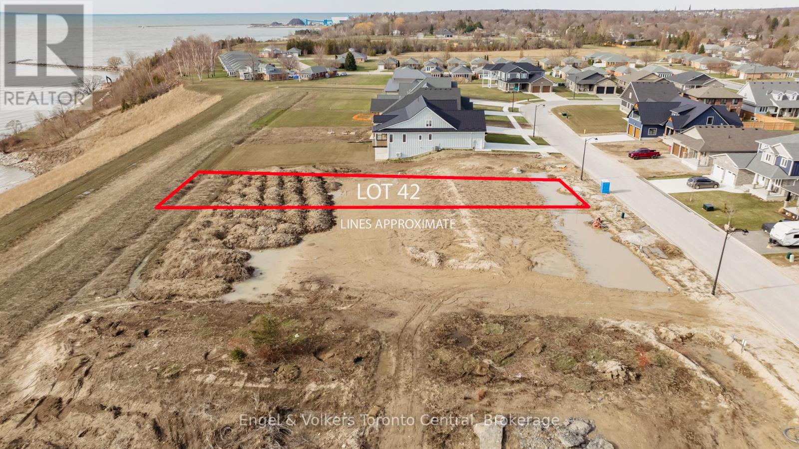 468 Coast Drive, Goderich, Ontario  N7A 0C3 - Photo 2 - X12020311