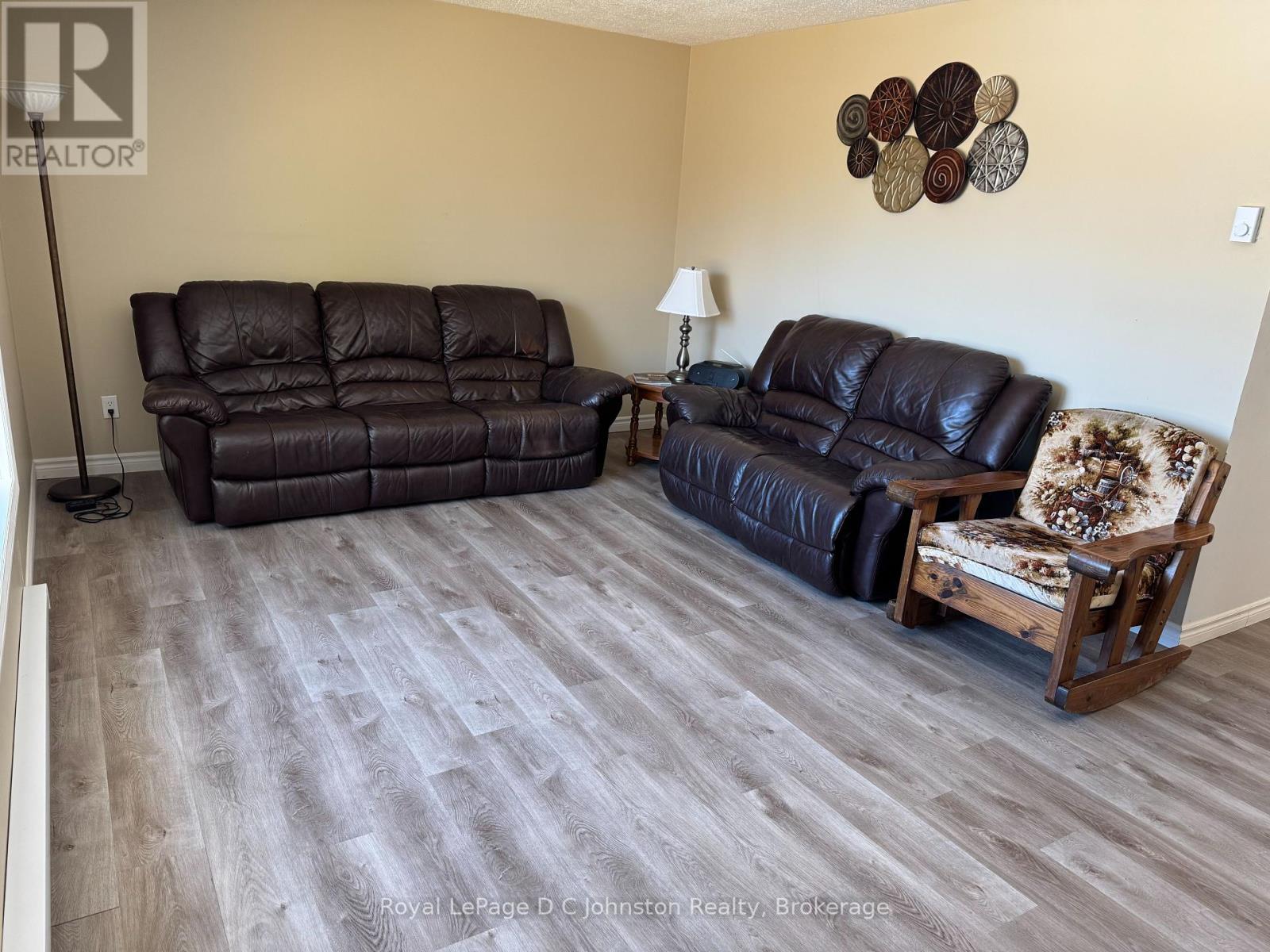 #1 & #2 - 341 Palmerston Street, Saugeen Shores, Ontario  N0H 2L0 - Photo 9 - X12024743