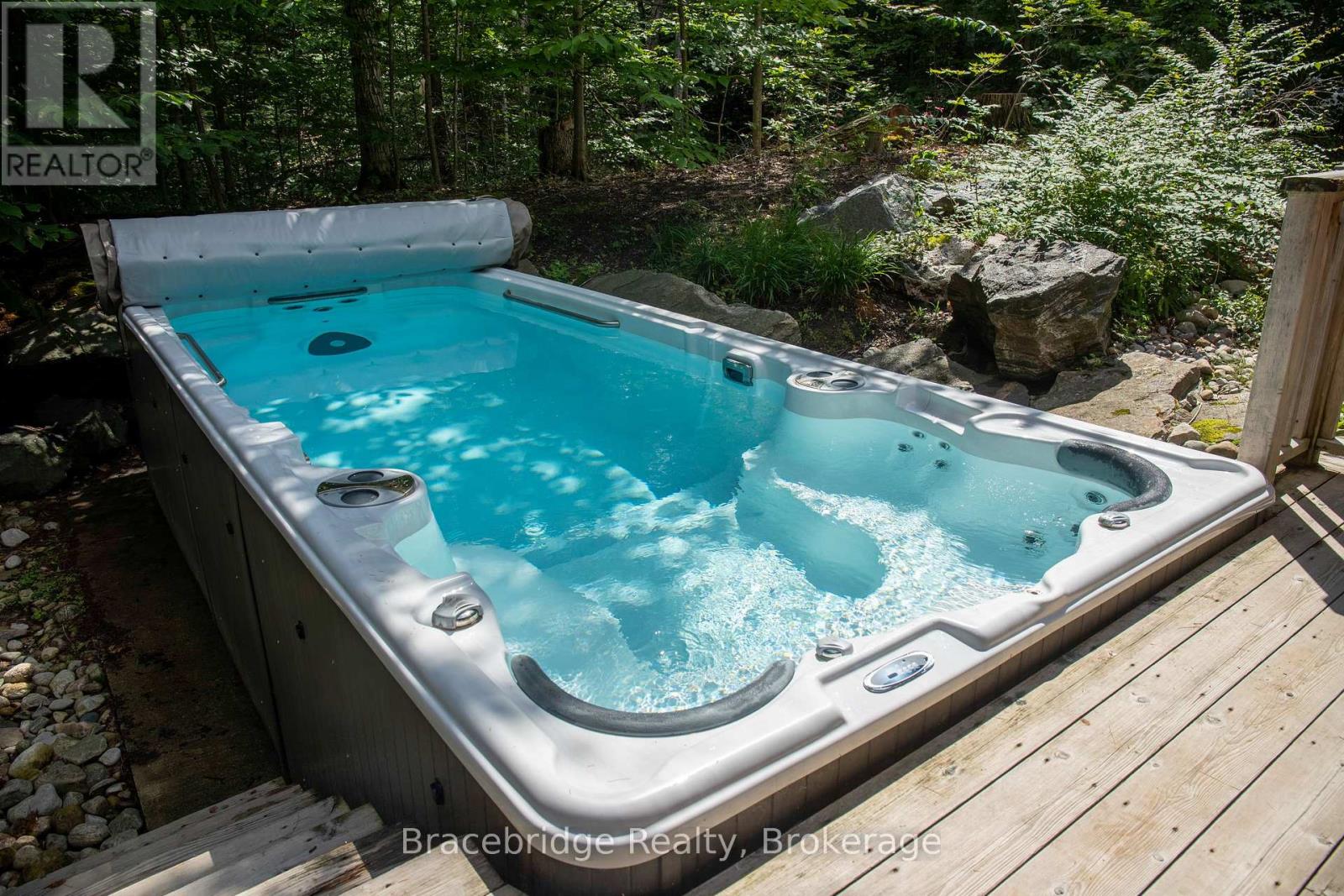 Sandfield 9 W9 - 3876 Muskoka Rd Hwy 118 W, Muskoka Lakes, Ontario  P0B 1J0 - Photo 31 - X12027703