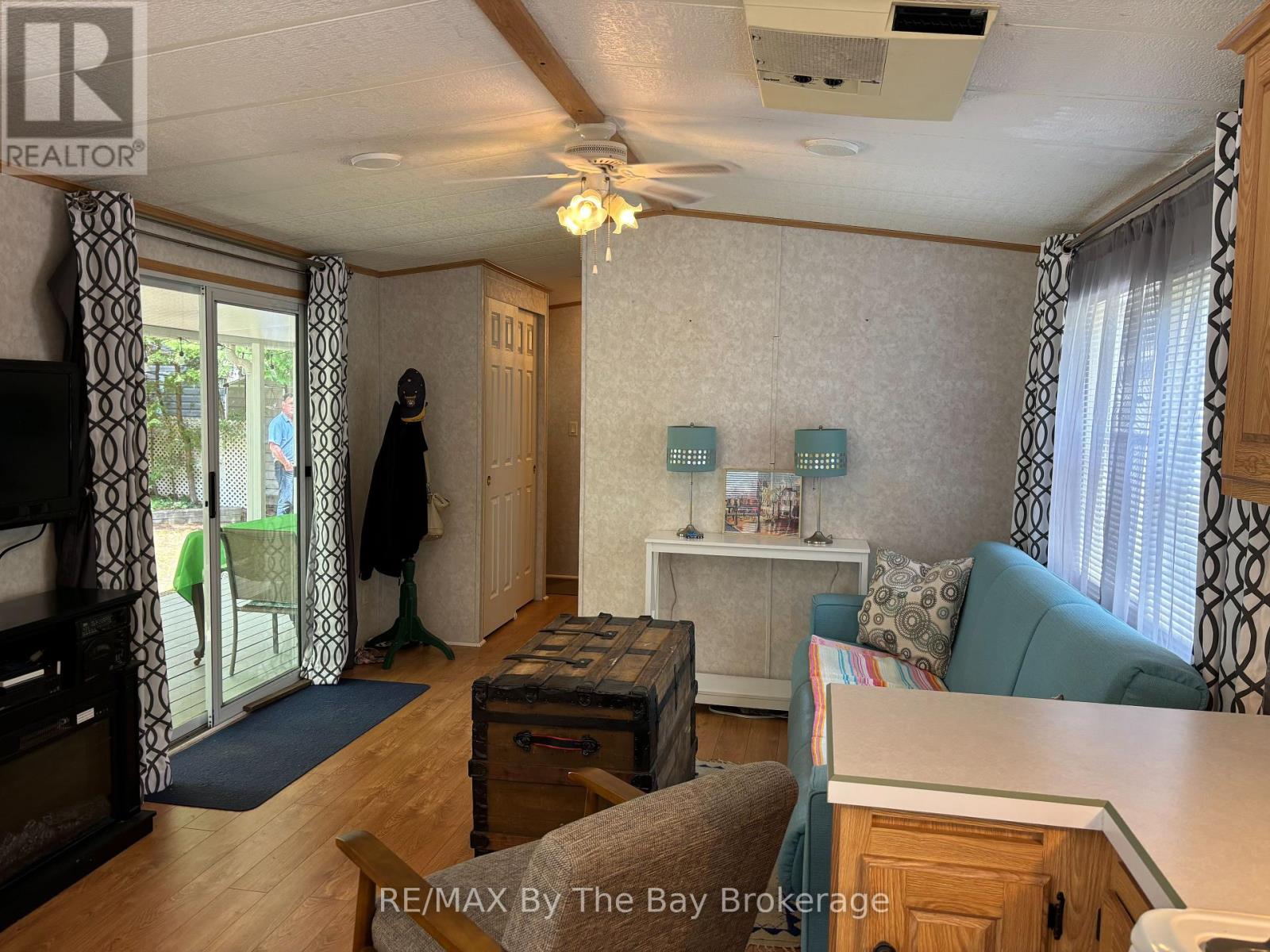 154 - 85 Theme Park Drive, Wasaga Beach, Ontario  L9Z 1X7 - Photo 17 - S12027880