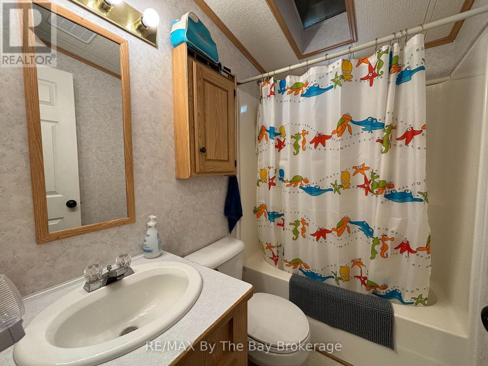154 - 85 Theme Park Drive, Wasaga Beach, Ontario  L9Z 1X7 - Photo 27 - S12027880