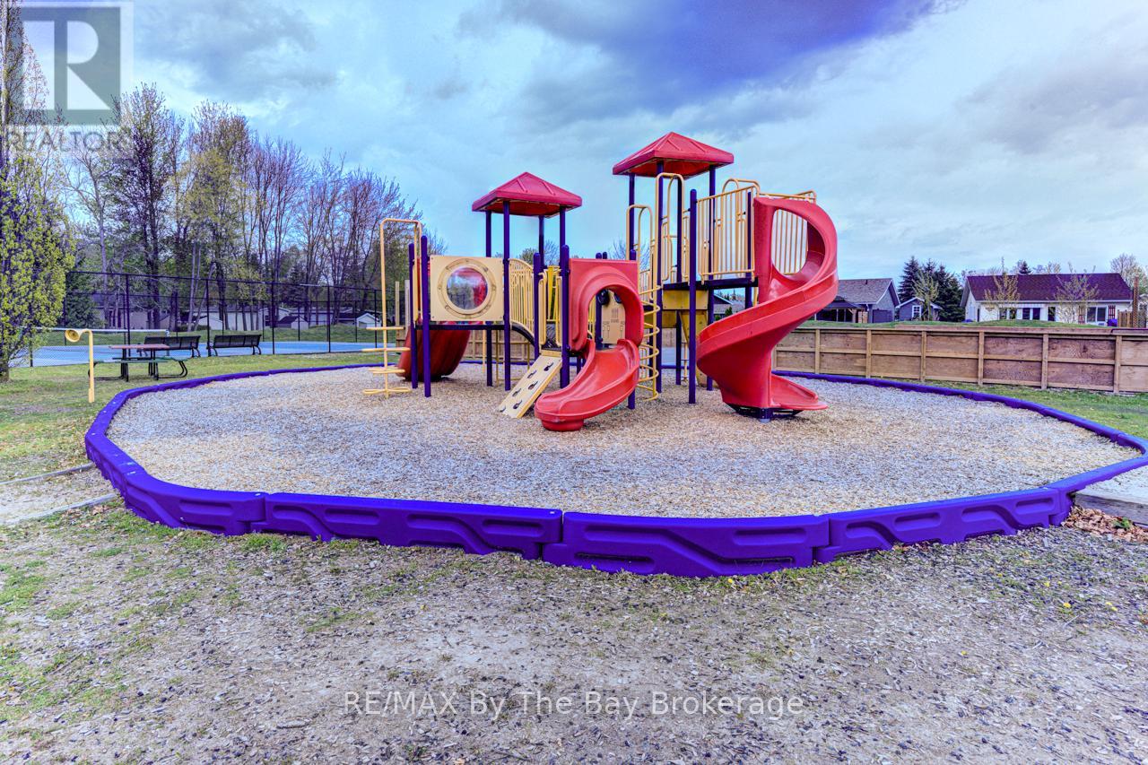 154 - 85 Theme Park Drive, Wasaga Beach, Ontario  L9Z 1X7 - Photo 43 - S12027880