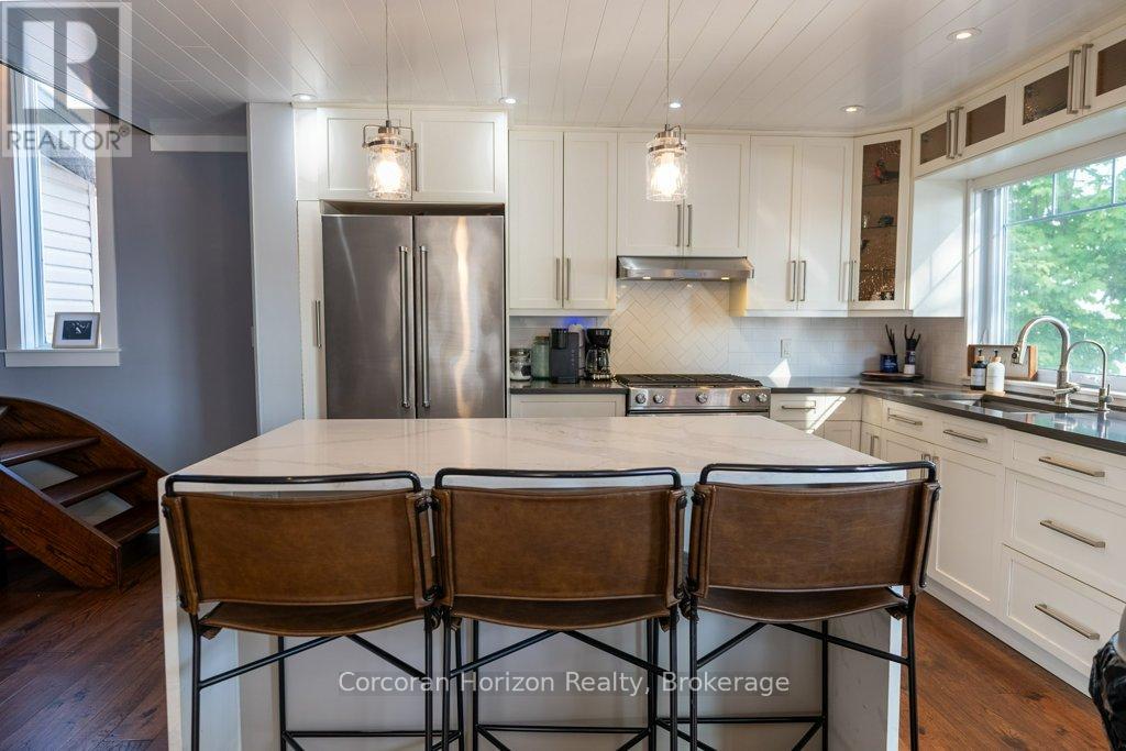 280 Robins Point Road, Tay, Ontario  L0K 2A0 - Photo 18 - S12028117